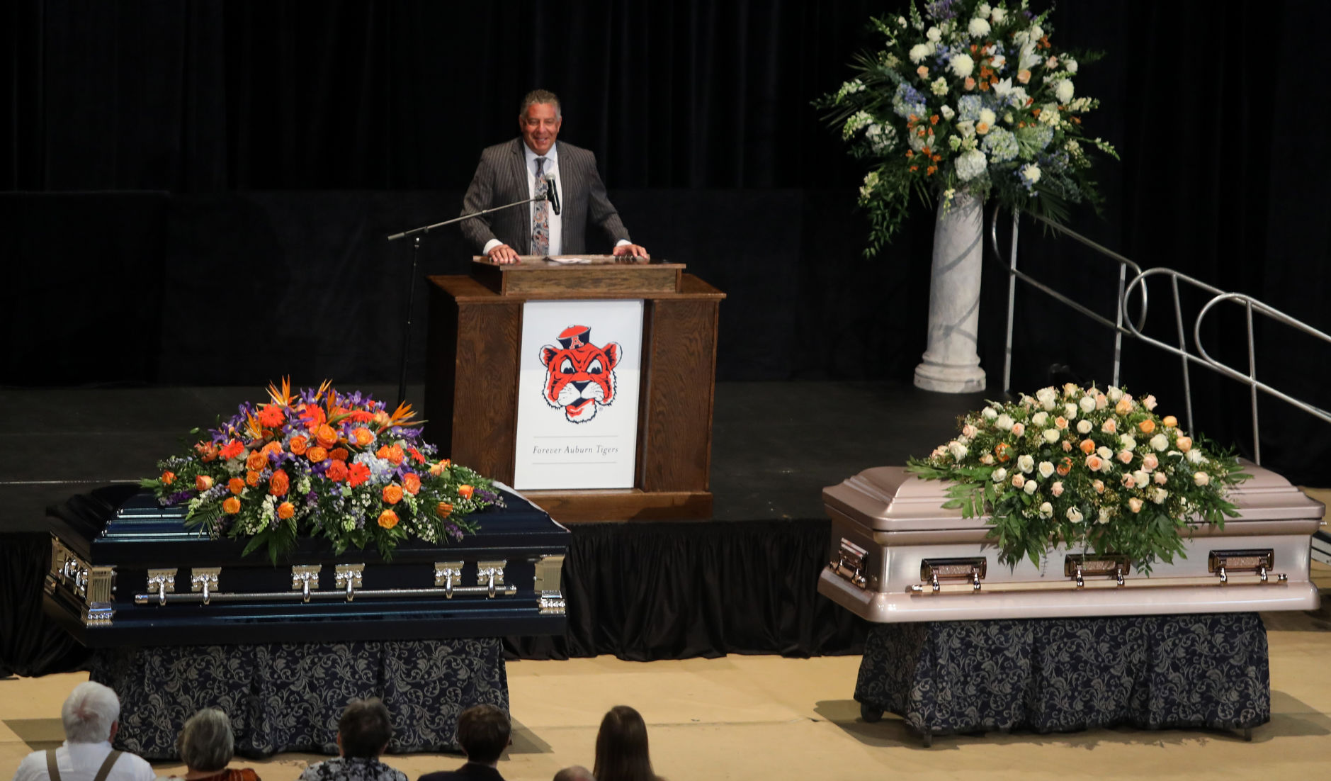 A community remembers Rod and Paula Bramblett at their memorial service